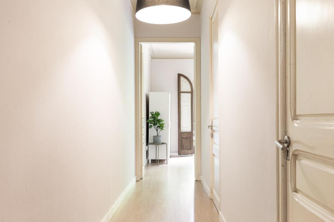 Sagrada Familia III By Enjoy Apartments Barcellona Esterno foto