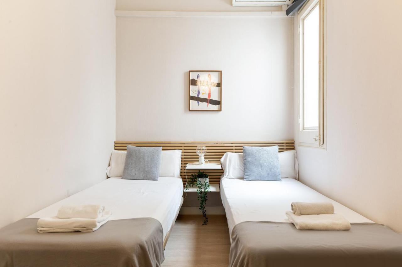 Sagrada Familia III By Enjoy Apartments Barcellona Esterno foto